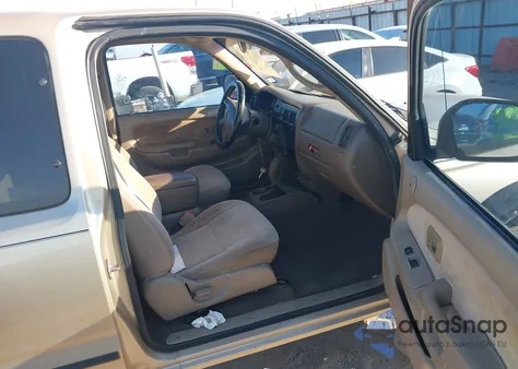 2001 Toyota Tacoma Prerunner V6 из США, поврежденный, VIN 5TESN92N01Z727583